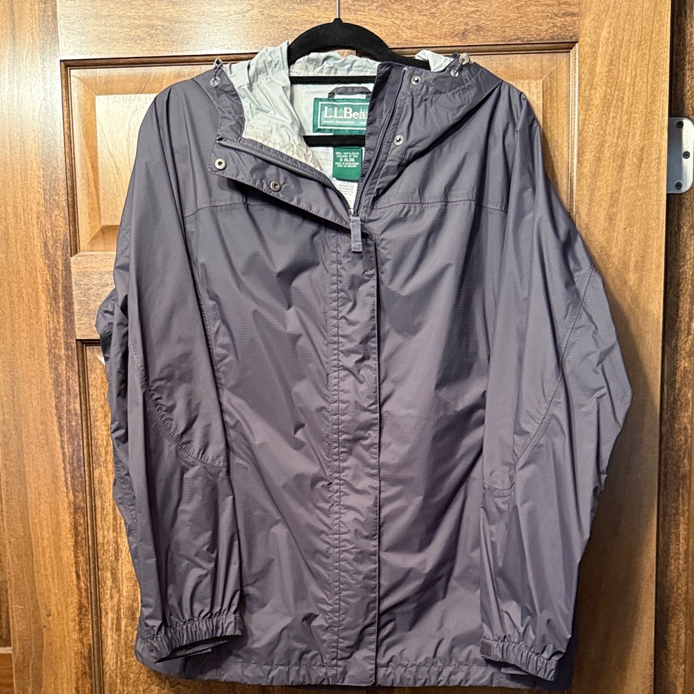 L.L. Bean Women's Hooded Rain Shell in Charcoal Gray